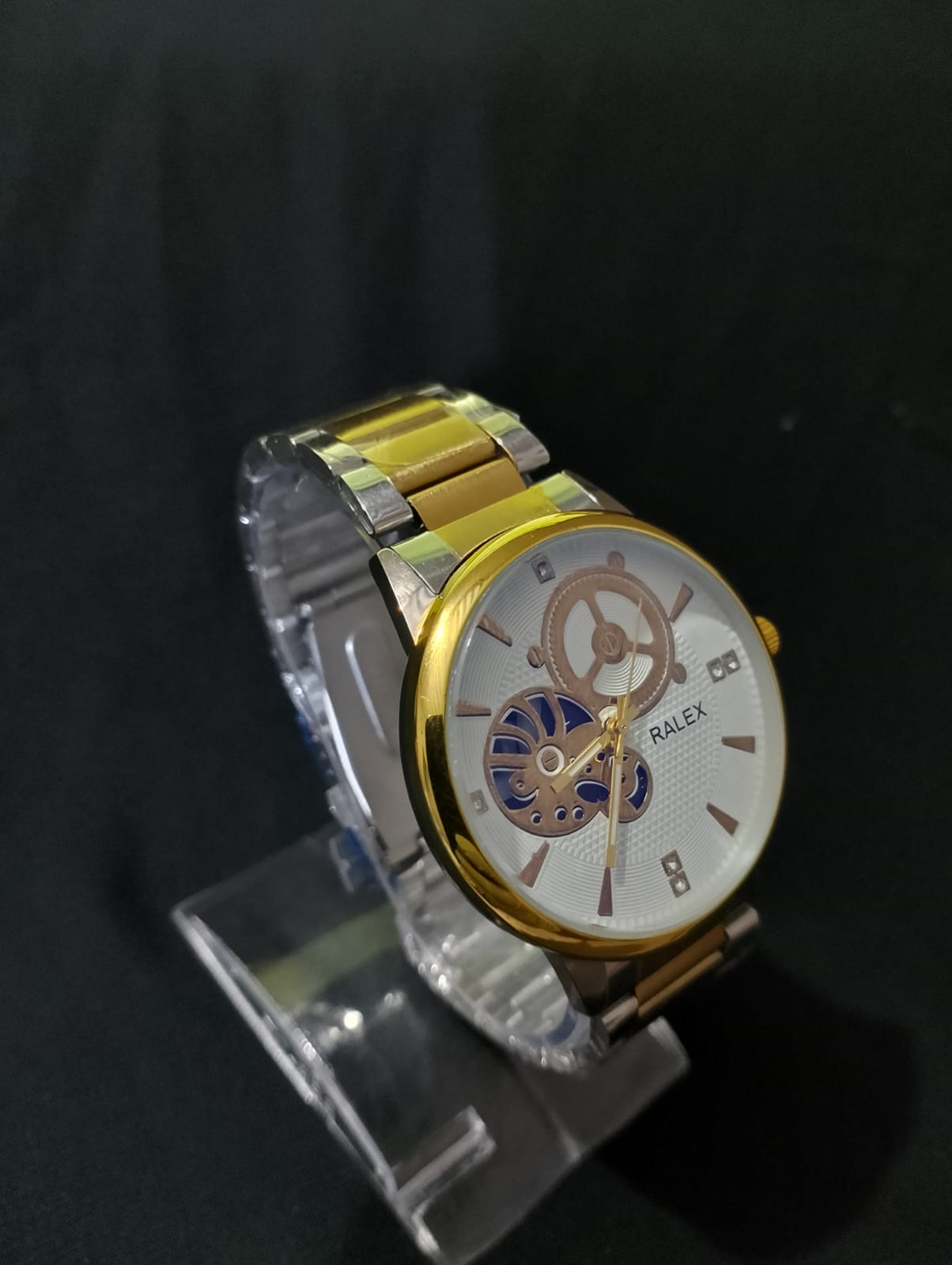 "Mechanical-Inspired Luxury – A Statement on Your Wrist."